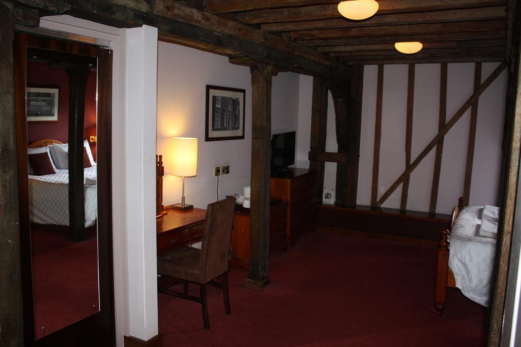 The Riverside Inn Chelmsford Room photo