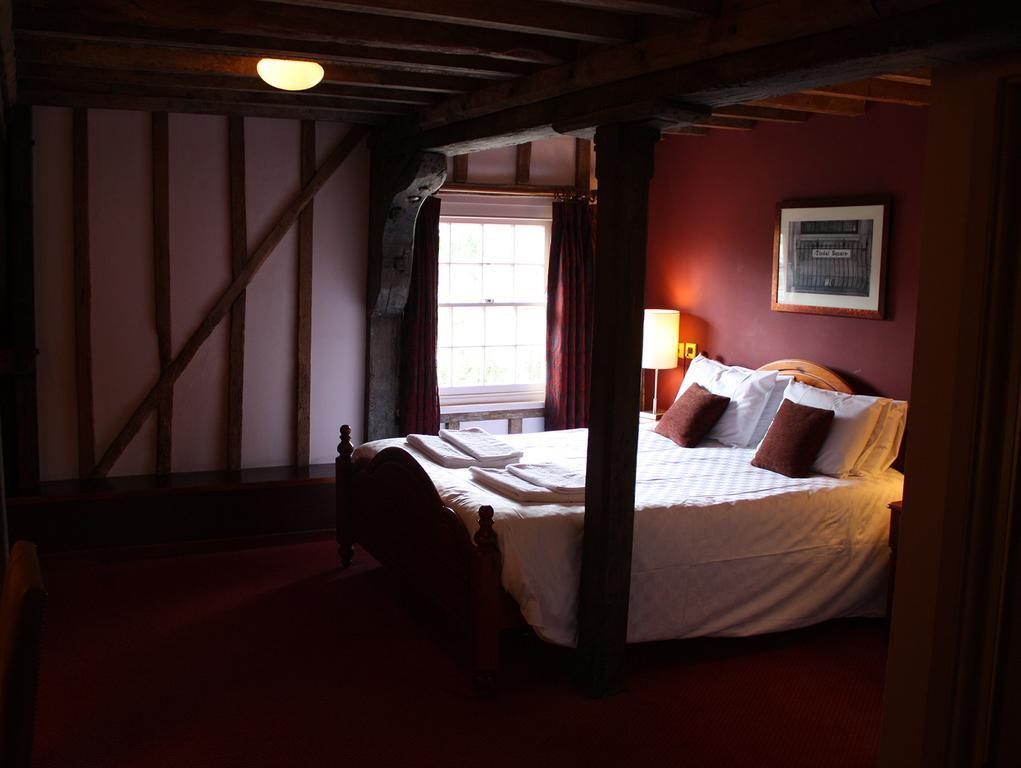 The Riverside Inn Chelmsford Room photo
